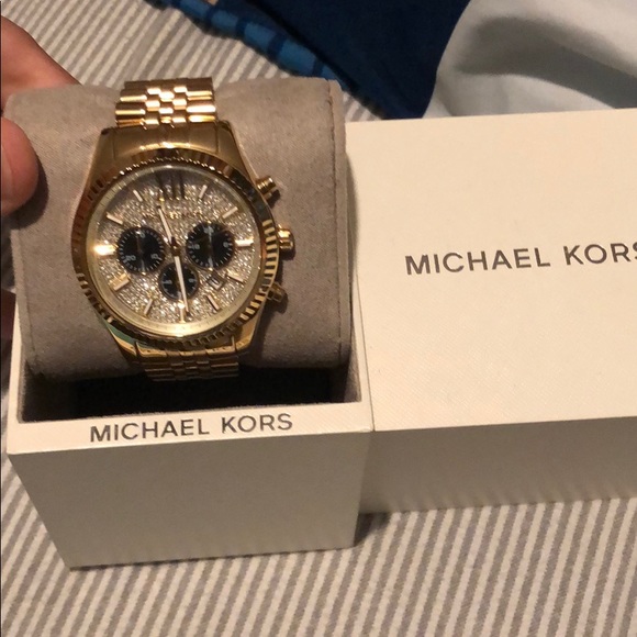 Watch - Picture 2 of 2